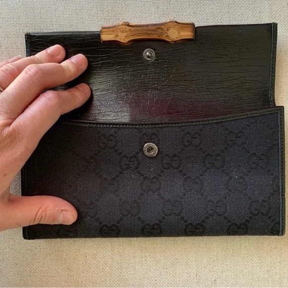 Gucci Black Wallet with Bamboo Accent - Picture 2 of 5